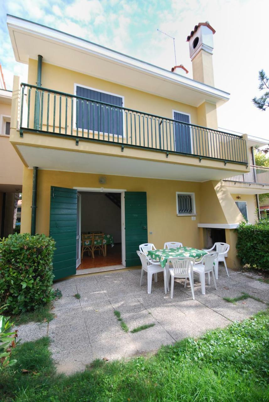 Villaggio Michelangelo Bibione Esterno foto
